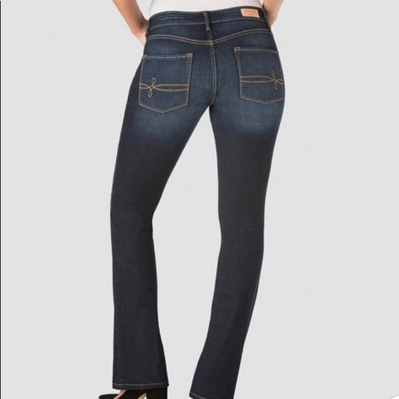 Levi Curve Super Stretch Modern Bootcut Jean - Picture 4 of 8